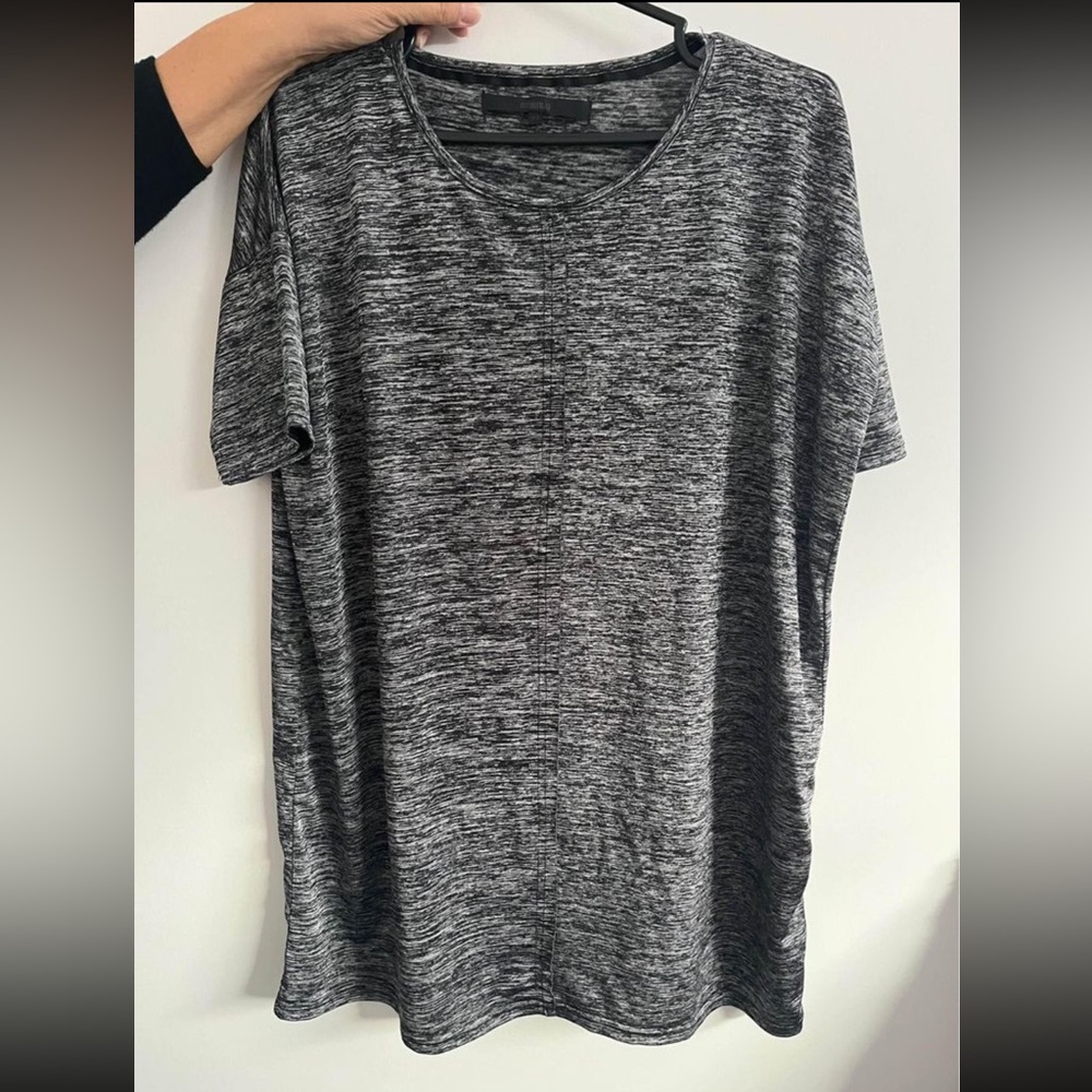 MINIMUM long tee